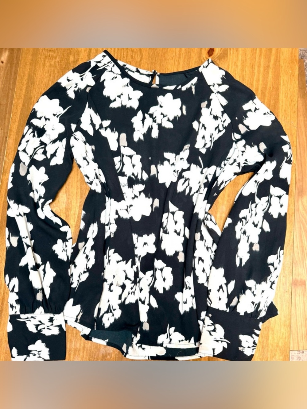 Maurices Black and White Floral Print Blouse Size Medium